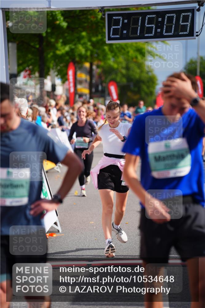 20.09.2026 - PSD Bank Halbmarathon LAZAROV Photography http://msf.ph/oto/10534648 20.09.2026 12:15:08 Ziel 1626, 1910, 2116, 2523, 2634, 2655, 3282, 3403, 3456, 4079 meine-sportfotos.de