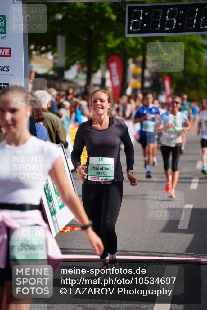 20.09.2026 - PSD Bank Halbmarathon LAZAROV Photography http://msf.ph/oto/10534697 20.09.2026 12:15:11 Ziel 1379, 2116, 2348, 2523, 2634, 2655, 2861, 3056, 3118, 3403, 3456, 3723, 4079 meine-sportfotos.de