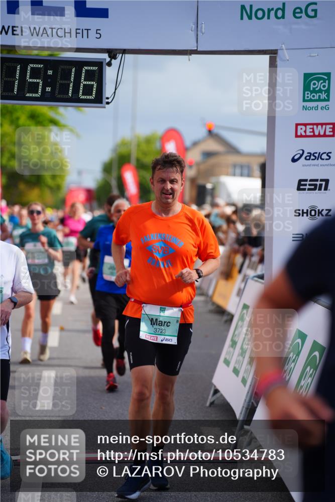 20.09.2026 - PSD Bank Halbmarathon LAZAROV Photography http://msf.ph/oto/10534783 20.09.2026 12:15:15 Ziel 1379, 2116, 2348, 2655, 2861, 3056, 3118, 3723, 3815, 4079, 4473, 4474, 4475 meine-sportfotos.de
