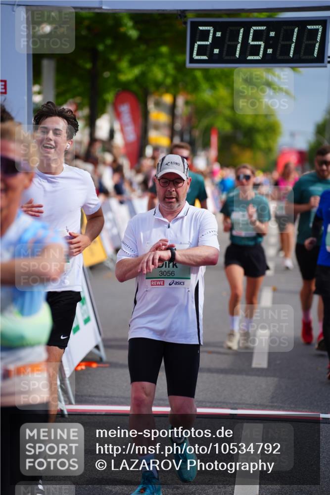 20.09.2026 - PSD Bank Halbmarathon LAZAROV Photography http://msf.ph/oto/10534792 20.09.2026 12:15:16 Ziel 1379, 2348, 2655, 2861, 3056, 3118, 3723, 3815, 4079, 4473, 4474, 4475 meine-sportfotos.de