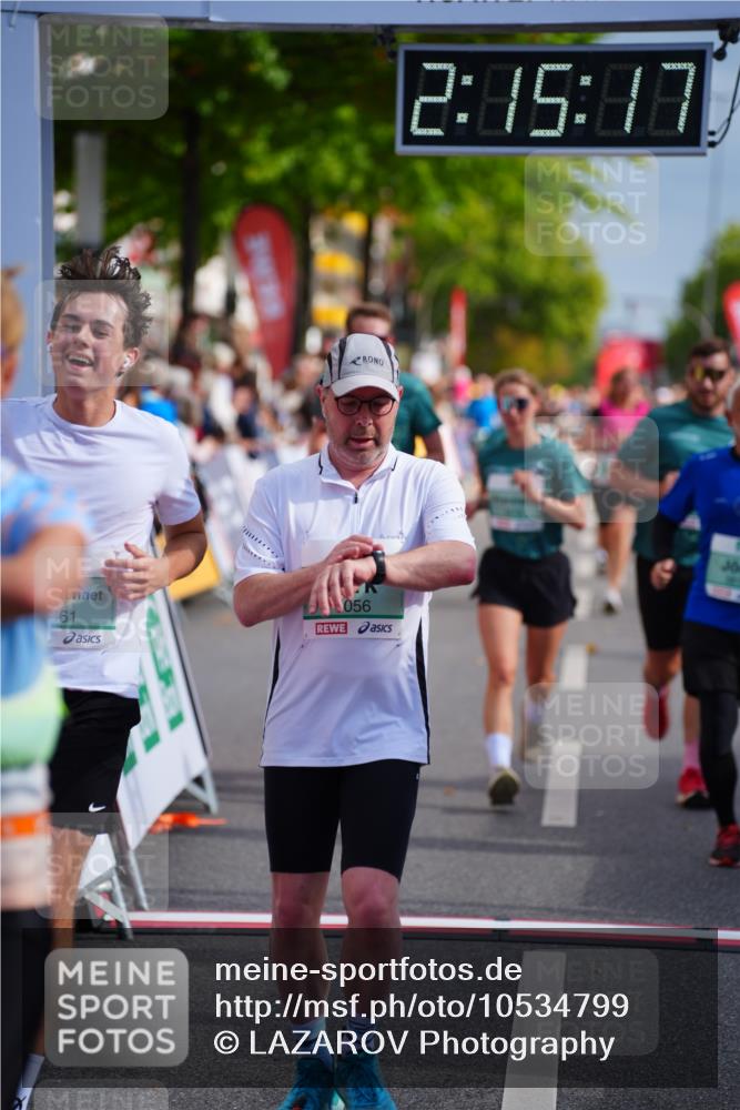20.09.2026 - PSD Bank Halbmarathon LAZAROV Photography http://msf.ph/oto/10534799 20.09.2026 12:15:16 Ziel 1379, 2348, 2655, 2861, 3056, 3118, 3723, 3815, 4079, 4473, 4474, 4475 meine-sportfotos.de