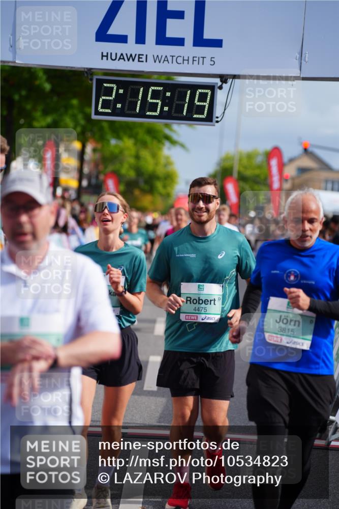 20.09.2026 - PSD Bank Halbmarathon LAZAROV Photography http://msf.ph/oto/10534823 20.09.2026 12:15:18 Ziel 1379, 2288, 2348, 2655, 2831, 2861, 3031, 3056, 3118, 3723, 3815, 4473, 4474, 4475 meine-sportfotos.de