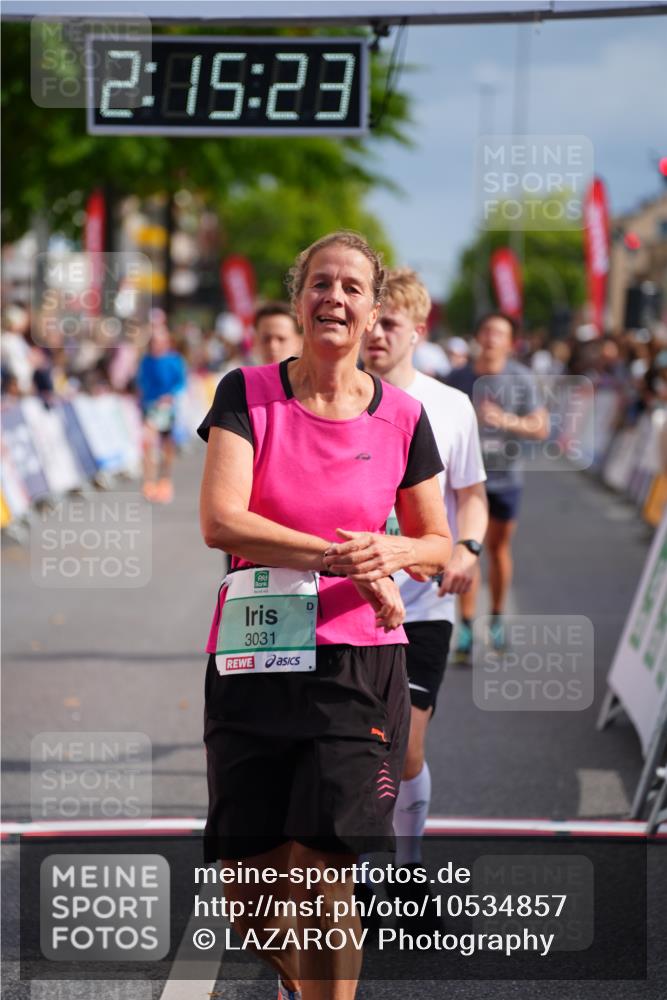 20.09.2026 - PSD Bank Halbmarathon LAZAROV Photography http://msf.ph/oto/10534857 20.09.2026 12:15:23 Ziel 2288, 2303, 2761, 2831, 2861, 3031, 3056, 3723, 3815, 4473, 4474, 4475 meine-sportfotos.de