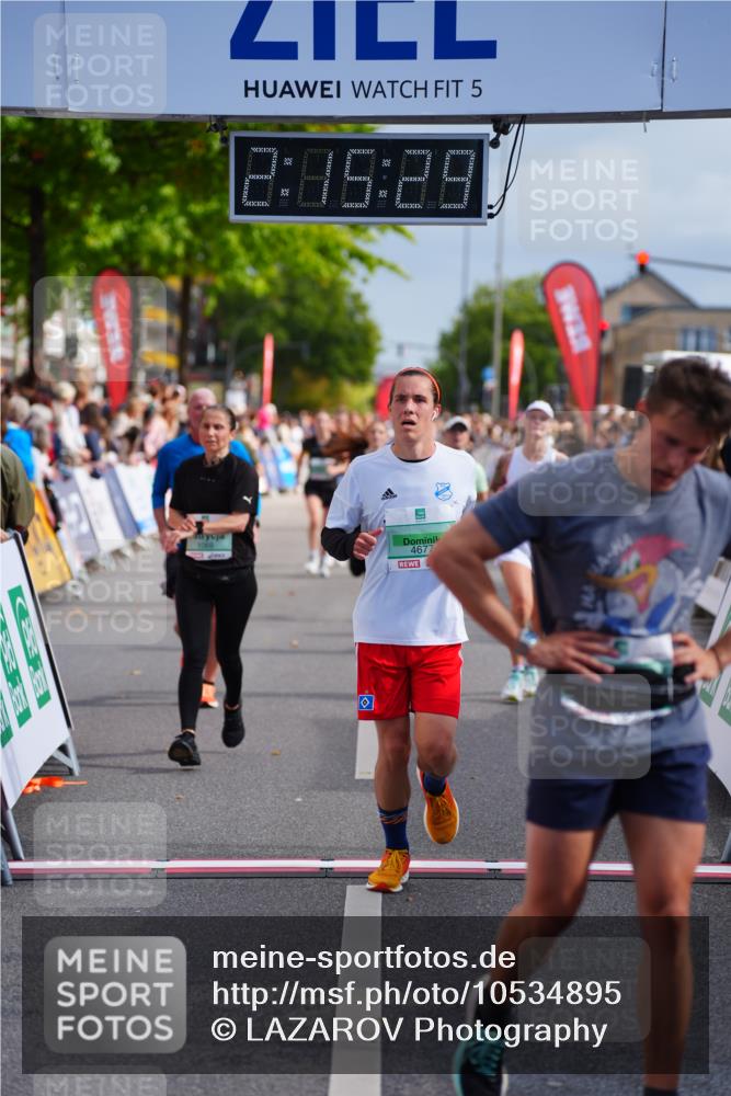 20.09.2026 - PSD Bank Halbmarathon LAZAROV Photography http://msf.ph/oto/10534895 20.09.2026 12:15:28 Ziel 1069, 1529, 1769, 2288, 2303, 2761, 2800, 2831, 3031, 3553, 4677 meine-sportfotos.de