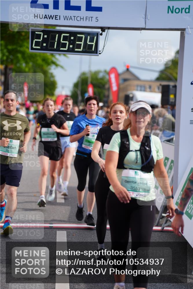 20.09.2026 - PSD Bank Halbmarathon LAZAROV Photography http://msf.ph/oto/10534937 20.09.2026 12:15:34 Ziel 1069, 1516, 1529, 1769, 2800, 3276, 3277, 3553, 3568, 4058, 4673, 4677 meine-sportfotos.de