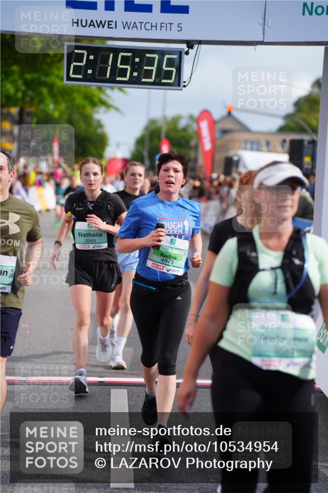 20.09.2026 - PSD Bank Halbmarathon LAZAROV Photography http://msf.ph/oto/10534954 20.09.2026 12:15:34 Ziel 1069, 1516, 1529, 1769, 2800, 3276, 3277, 3553, 3568, 4058, 4673, 4677 meine-sportfotos.de