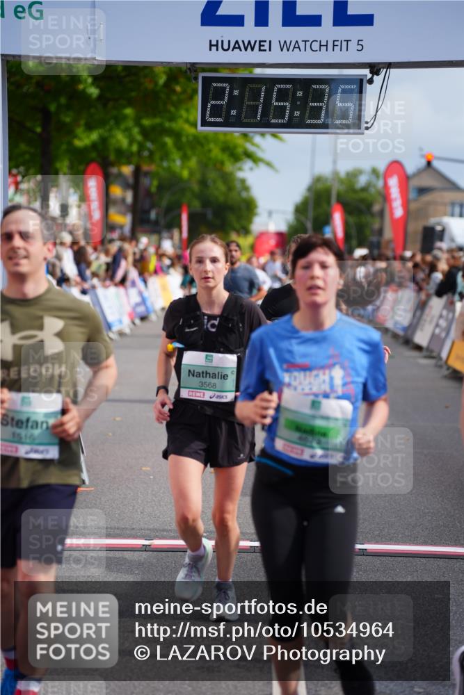 20.09.2026 - PSD Bank Halbmarathon LAZAROV Photography http://msf.ph/oto/10534964 20.09.2026 12:15:35 Ziel 1069, 1516, 1529, 1769, 2800, 3276, 3277, 3553, 3568, 4058, 4673, 4677 meine-sportfotos.de