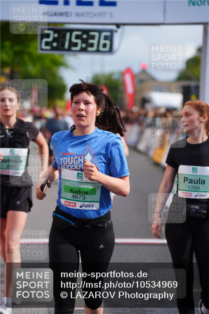 20.09.2026 - PSD Bank Halbmarathon LAZAROV Photography http://msf.ph/oto/10534969 20.09.2026 12:15:35 Ziel 1069, 1516, 1529, 1769, 2800, 3276, 3277, 3553, 3568, 4058, 4673, 4677 meine-sportfotos.de