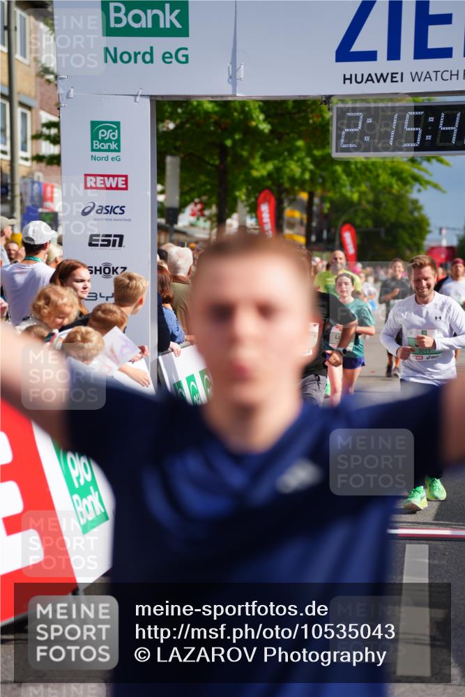 20.09.2026 - PSD Bank Halbmarathon LAZAROV Photography http://msf.ph/oto/10535043 20.09.2026 12:15:42 Ziel 1084, 1132, 1357, 2315, 3010, 3011, 3276, 3277, 3367, 3568, 4058, 4673 meine-sportfotos.de
