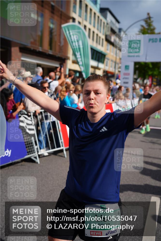 20.09.2026 - PSD Bank Halbmarathon LAZAROV Photography http://msf.ph/oto/10535047 20.09.2026 12:15:42 Ziel 1084, 1132, 1357, 2315, 3010, 3011, 3276, 3277, 3367, 3568, 4058, 4673 meine-sportfotos.de