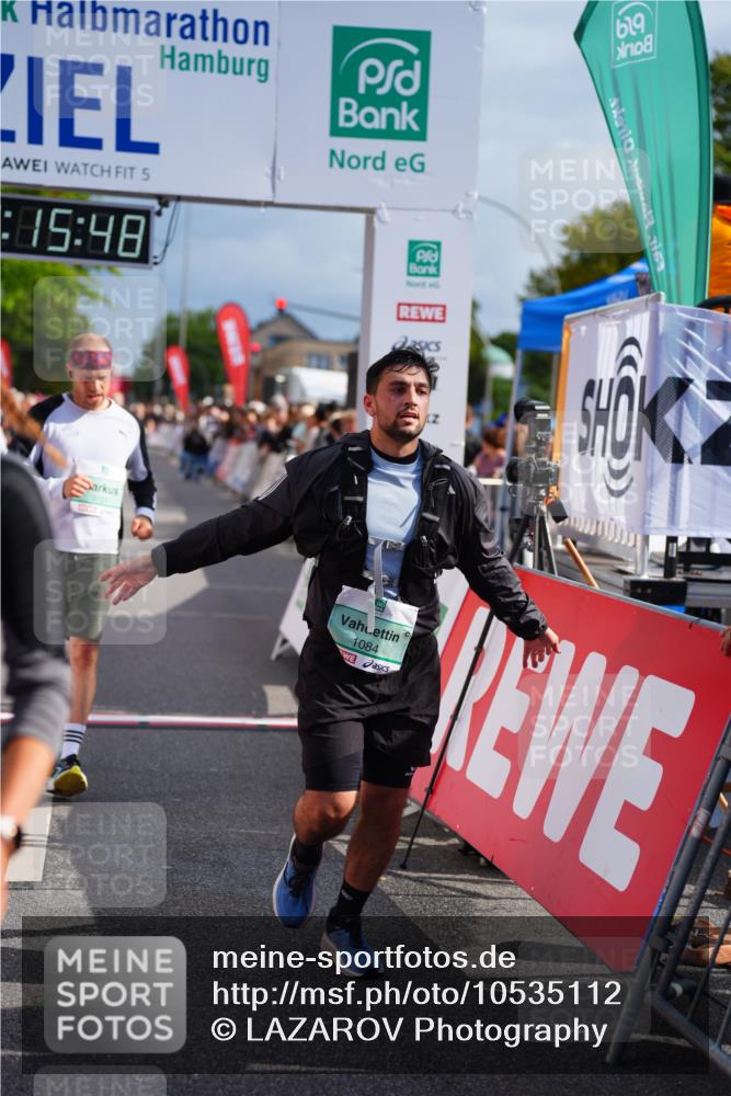 20.09.2026 - PSD Bank Halbmarathon LAZAROV Photography http://msf.ph/oto/10535112 20.09.2026 12:15:48 Ziel 1084, 1132, 1357, 2315, 3010, 3011, 3101, 3202, 3367 meine-sportfotos.de
