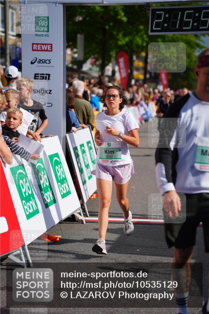 20.09.2026 - PSD Bank Halbmarathon LAZAROV Photography http://msf.ph/oto/10535129 20.09.2026 12:15:49 Ziel 1084, 1132, 1357, 2315, 2576, 3010, 3011, 3101, 3202, 3367, 4381, 4382 meine-sportfotos.de