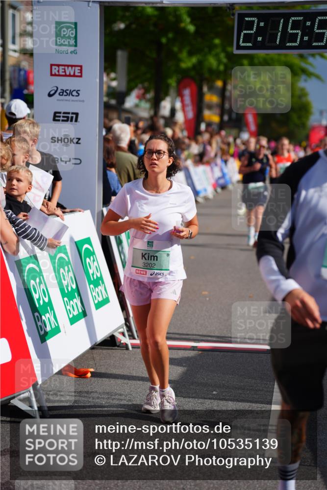 20.09.2026 - PSD Bank Halbmarathon LAZAROV Photography http://msf.ph/oto/10535139 20.09.2026 12:15:50 Ziel 1084, 1132, 1357, 2315, 2576, 3010, 3011, 3101, 3202, 3367, 4381, 4382 meine-sportfotos.de