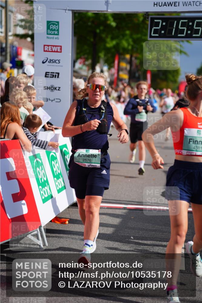 20.09.2026 - PSD Bank Halbmarathon LAZAROV Photography http://msf.ph/oto/10535178 20.09.2026 12:15:54 Ziel 1084, 1201, 2316, 2576, 3101, 3202, 4381, 4382, 4548, 4606 meine-sportfotos.de