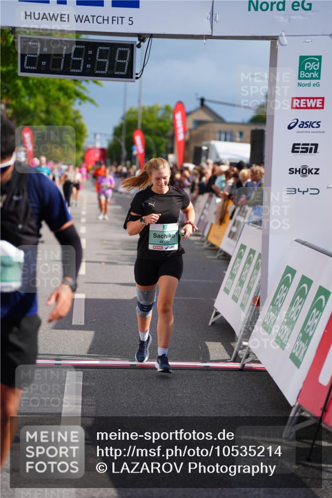 20.09.2026 - PSD Bank Halbmarathon LAZAROV Photography http://msf.ph/oto/10535214 20.09.2026 12:15:58 Ziel 1201, 2316, 2576, 4381, 4382, 4548, 4606 meine-sportfotos.de