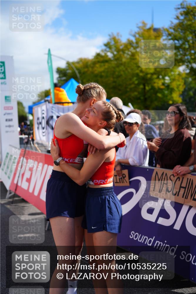 20.09.2026 - PSD Bank Halbmarathon LAZAROV Photography http://msf.ph/oto/10535225 20.09.2026 12:16:00 Ziel 1201, 2316, 2576, 4381, 4382, 4548, 4606 meine-sportfotos.de