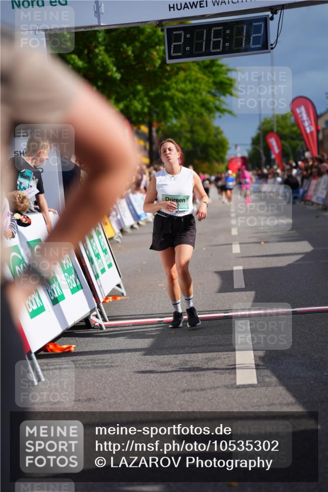 20.09.2026 - PSD Bank Halbmarathon LAZAROV Photography http://msf.ph/oto/10535302 20.09.2026 12:16:12 Ziel 1992, 2989, 3850, 4536, 4782 meine-sportfotos.de