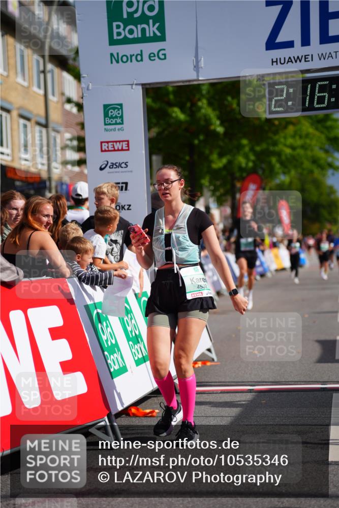 20.09.2026 - PSD Bank Halbmarathon LAZAROV Photography http://msf.ph/oto/10535346 20.09.2026 12:16:18 Ziel 1817, 3850, 4592, 4782 meine-sportfotos.de
