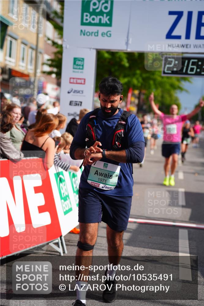 20.09.2026 - PSD Bank Halbmarathon LAZAROV Photography http://msf.ph/oto/10535491 20.09.2026 12:16:36 Ziel 1611, 1649, 1971, 2114, 2792, 3318, 3911, 4090, 4619 meine-sportfotos.de