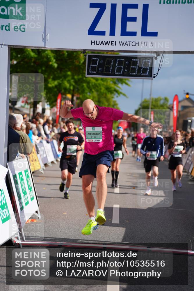 20.09.2026 - PSD Bank Halbmarathon LAZAROV Photography http://msf.ph/oto/10535516 20.09.2026 12:16:37 Ziel 1611, 1649, 1971, 2070, 2114, 2792, 3318, 3911, 4090, 4619 meine-sportfotos.de
