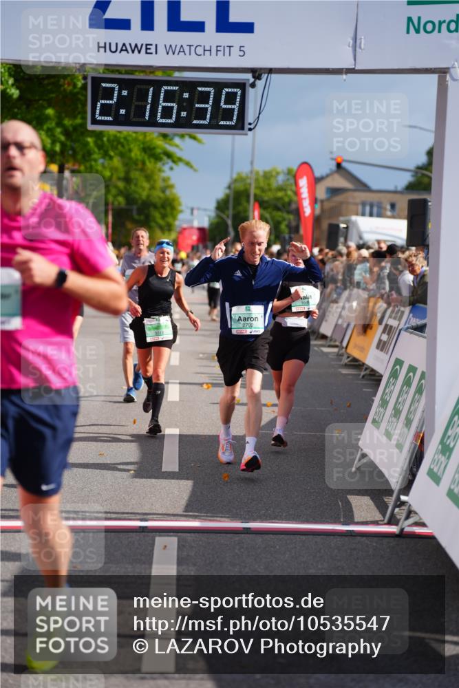 20.09.2026 - PSD Bank Halbmarathon LAZAROV Photography http://msf.ph/oto/10535547 20.09.2026 12:16:39 Ziel 1611, 1649, 1971, 2070, 2114, 2792, 3318, 3719, 3911 meine-sportfotos.de