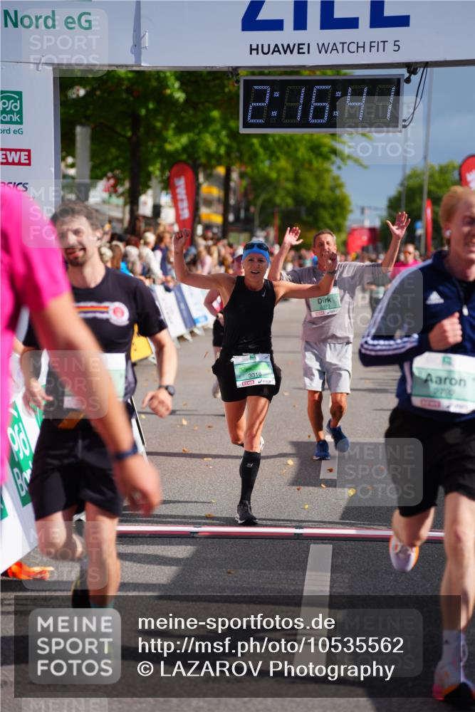 20.09.2026 - PSD Bank Halbmarathon LAZAROV Photography http://msf.ph/oto/10535562 20.09.2026 12:16:40 Ziel 1611, 1649, 1971, 2070, 2114, 2792, 3318, 3719, 3911 meine-sportfotos.de