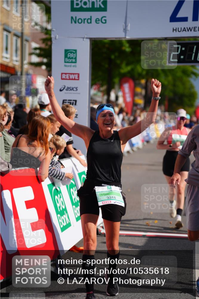 20.09.2026 - PSD Bank Halbmarathon LAZAROV Photography http://msf.ph/oto/10535618 20.09.2026 12:16:42 Ziel 1649, 1971, 2070, 2114, 2646, 2792, 3274, 3318, 3719, 3911 meine-sportfotos.de