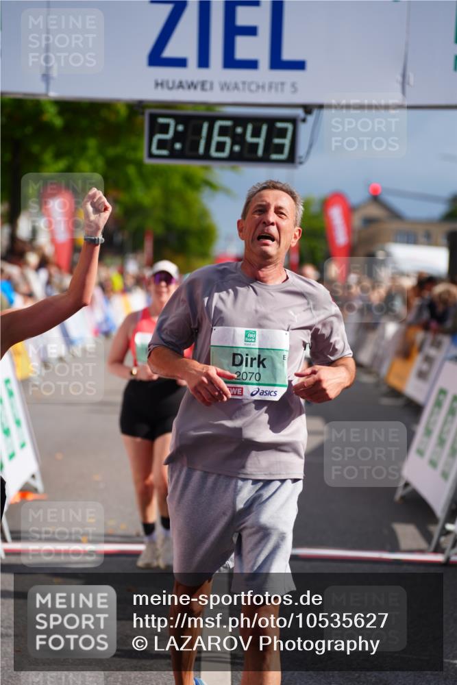 20.09.2026 - PSD Bank Halbmarathon LAZAROV Photography http://msf.ph/oto/10535627 20.09.2026 12:16:43 Ziel 1649, 2070, 2114, 2574, 2646, 2792, 3274, 3318, 3719, 3911 meine-sportfotos.de