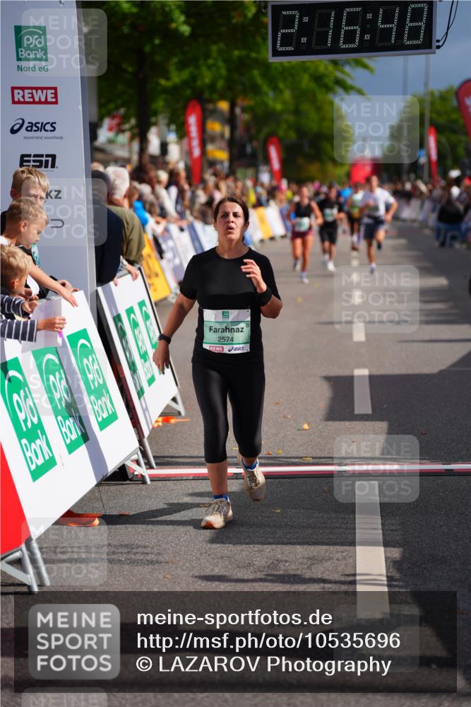 20.09.2026 - PSD Bank Halbmarathon LAZAROV Photography http://msf.ph/oto/10535696 20.09.2026 12:16:48 Ziel 1649, 2070, 2574, 2646, 2792, 3274, 3318, 3611, 3719 meine-sportfotos.de