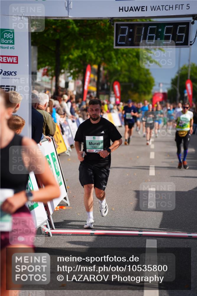 20.09.2026 - PSD Bank Halbmarathon LAZAROV Photography http://msf.ph/oto/10535800 20.09.2026 12:16:55 Ziel 1060, 2535, 2574, 3477, 3611 meine-sportfotos.de