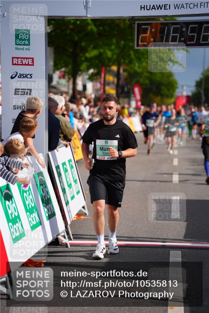20.09.2026 - PSD Bank Halbmarathon LAZAROV Photography http://msf.ph/oto/10535813 20.09.2026 12:16:55 Ziel 1060, 2535, 2574, 3477, 3611 meine-sportfotos.de