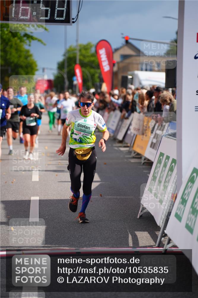 20.09.2026 - PSD Bank Halbmarathon LAZAROV Photography http://msf.ph/oto/10535835 20.09.2026 12:16:57 Ziel 1060, 2535, 3231, 3477, 3611 meine-sportfotos.de