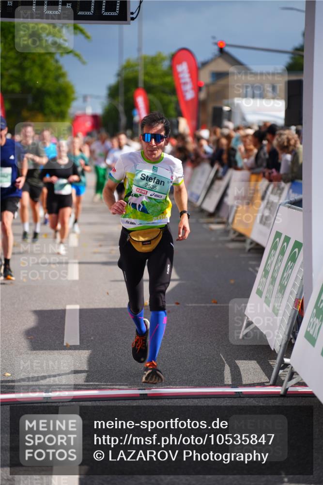 20.09.2026 - PSD Bank Halbmarathon LAZAROV Photography http://msf.ph/oto/10535847 20.09.2026 12:16:58 Ziel 1060, 1988, 2006, 2535, 3000, 3231, 3477, 3611, 4477 meine-sportfotos.de