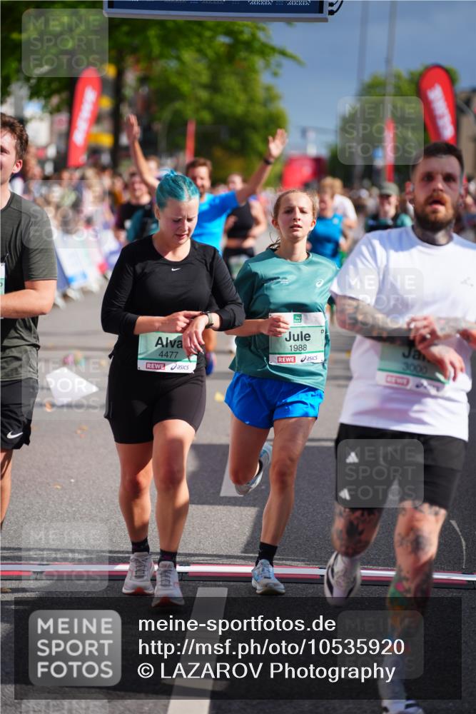 20.09.2026 - PSD Bank Halbmarathon LAZAROV Photography http://msf.ph/oto/10535920 20.09.2026 12:17:02 Ziel 1060, 1562, 1759, 1988, 2006, 2535, 3000, 3231, 4211, 4419, 4477 meine-sportfotos.de