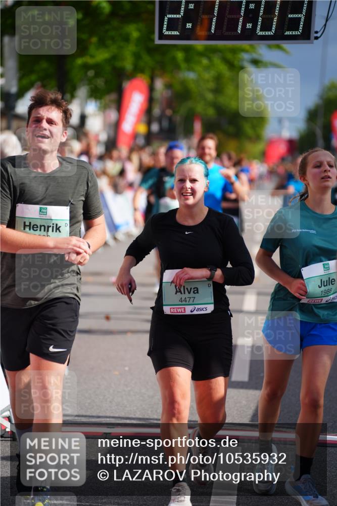 20.09.2026 - PSD Bank Halbmarathon LAZAROV Photography http://msf.ph/oto/10535932 20.09.2026 12:17:03 Ziel 1060, 1562, 1759, 1988, 2006, 2117, 2248, 2325, 2535, 3000, 3231, 4211, 4419, 4477 meine-sportfotos.de
