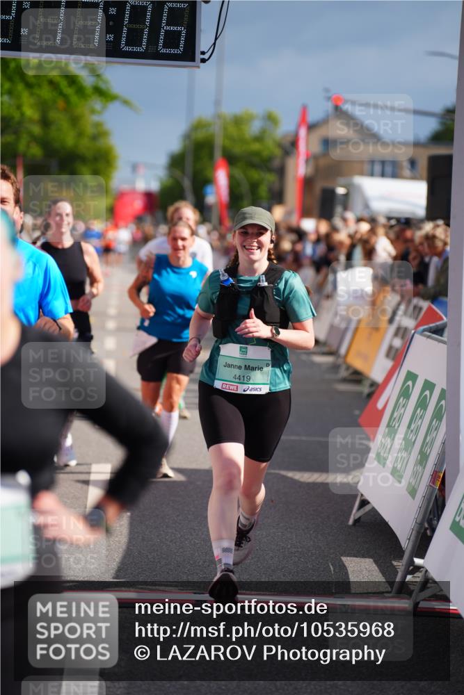 20.09.2026 - PSD Bank Halbmarathon LAZAROV Photography http://msf.ph/oto/10535968 20.09.2026 12:17:05 Ziel 1562, 1759, 1988, 2006, 2117, 2248, 2325, 2535, 3000, 3231, 4059, 4211, 4419, 4477 meine-sportfotos.de