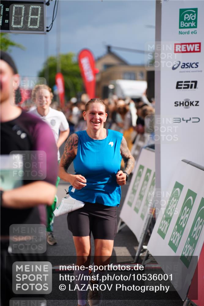 20.09.2026 - PSD Bank Halbmarathon LAZAROV Photography http://msf.ph/oto/10536001 20.09.2026 12:17:08 Ziel 1562, 1759, 1988, 2006, 2117, 2248, 2325, 3000, 3231, 4059, 4211, 4419, 4477 meine-sportfotos.de