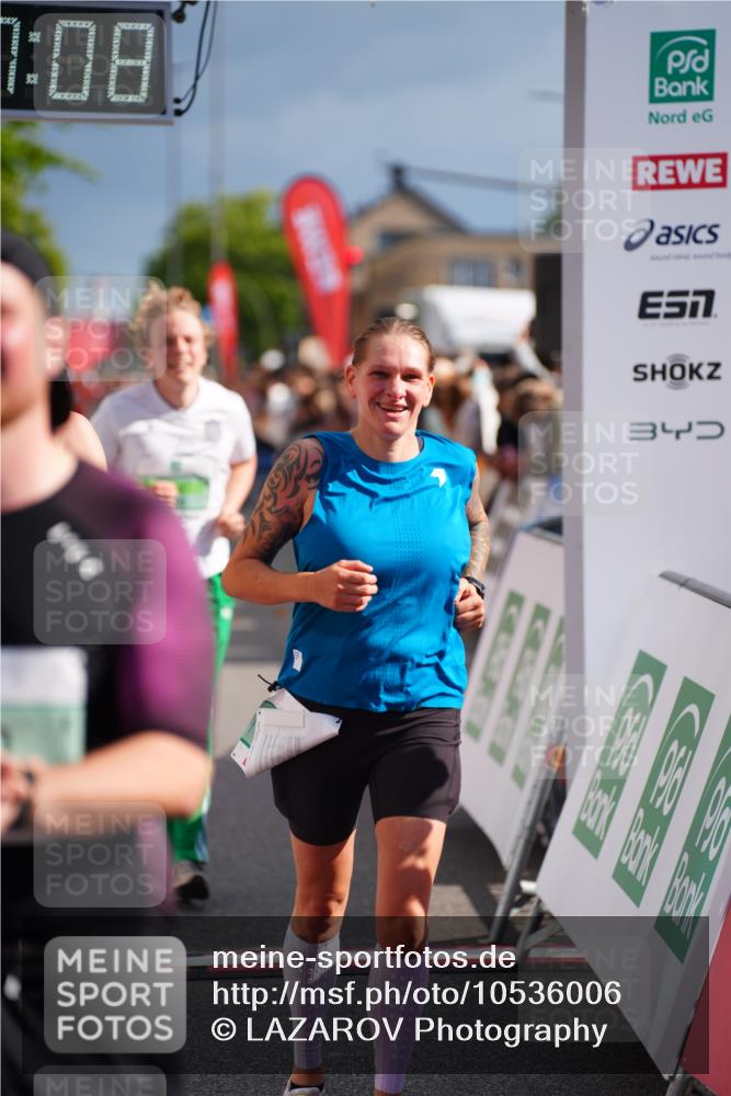 20.09.2026 - PSD Bank Halbmarathon LAZAROV Photography http://msf.ph/oto/10536006 20.09.2026 12:17:08 Ziel 1562, 1759, 1988, 2006, 2117, 2248, 2325, 3000, 3231, 4059, 4211, 4419, 4477 meine-sportfotos.de