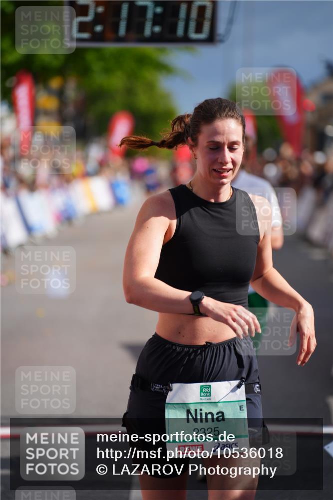20.09.2026 - PSD Bank Halbmarathon LAZAROV Photography http://msf.ph/oto/10536018 20.09.2026 12:17:09 Ziel 1562, 1759, 1988, 2006, 2117, 2248, 2325, 3000, 4059, 4211, 4419, 4477 meine-sportfotos.de