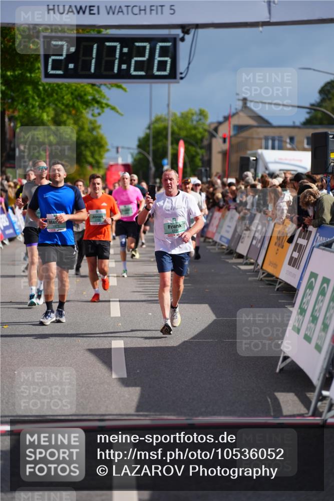 20.09.2026 - PSD Bank Halbmarathon LAZAROV Photography http://msf.ph/oto/10536052 20.09.2026 12:17:25 Ziel 2062, 4256 meine-sportfotos.de
