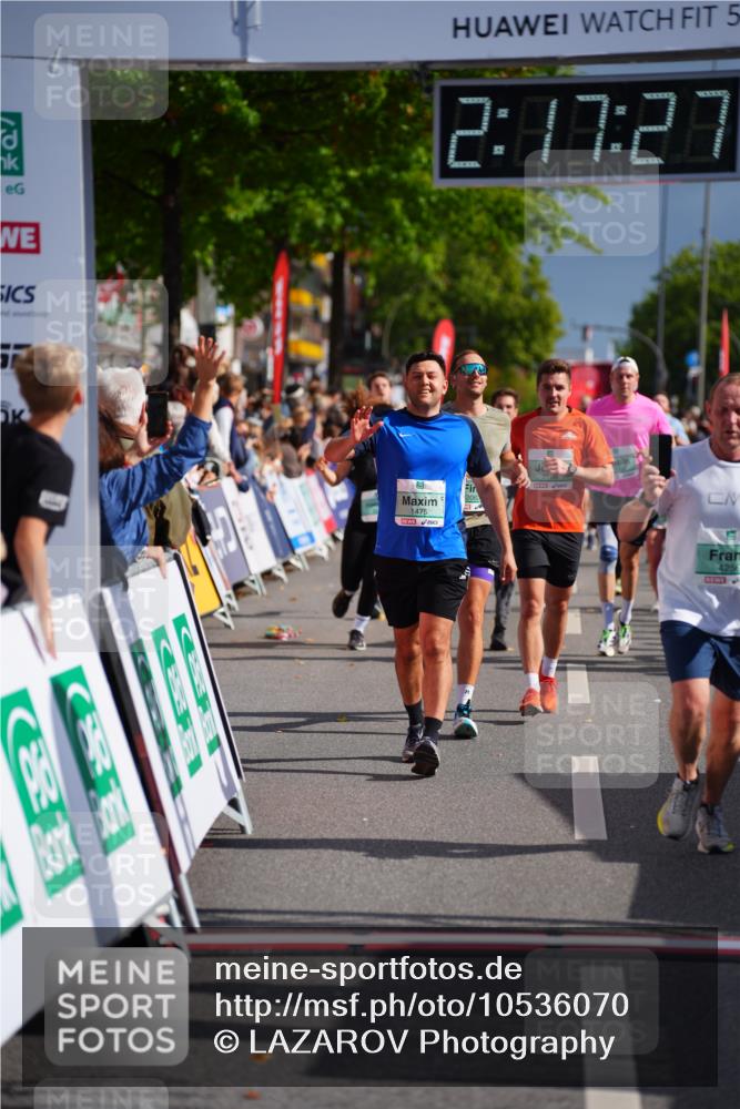 20.09.2026 - PSD Bank Halbmarathon LAZAROV Photography http://msf.ph/oto/10536070 20.09.2026 12:17:27 Ziel 1475, 2062, 2199, 2236, 2901, 3013, 3233, 3684, 4256 meine-sportfotos.de
