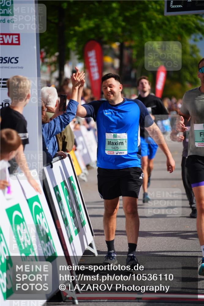 20.09.2026 - PSD Bank Halbmarathon LAZAROV Photography http://msf.ph/oto/10536110 20.09.2026 12:17:29 Ziel 1475, 1603, 2062, 2199, 2236, 2795, 2901, 3013, 3233, 3684, 4256 meine-sportfotos.de