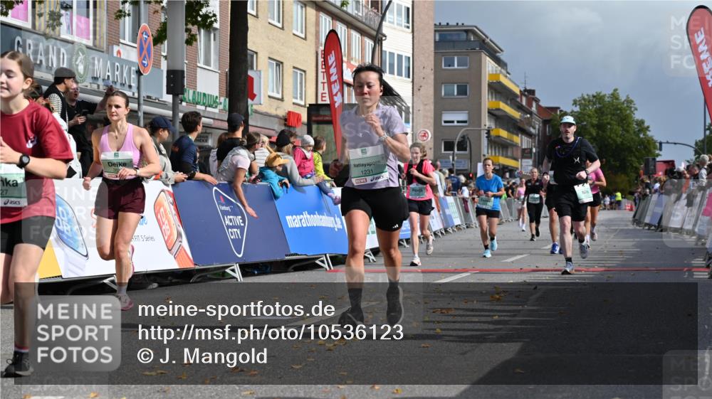 20.09.2026 - PSD Bank Halbmarathon J. Mangold http://msf.ph/oto/10536123 20.09.2026 12:26:31 Ziel 1113, 1231, 1345, 1471, 1738, 1844, 2021, 2039, 2858, 2871, 3821, 4427 meine-sportfotos.de