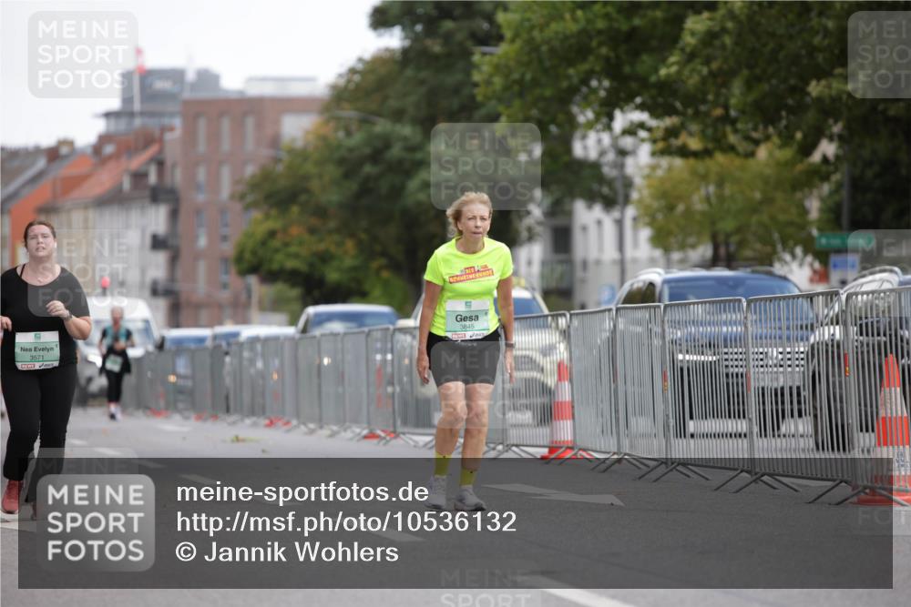 20.09.2026 - PSD Bank Halbmarathon Jannik Wohlers http://msf.ph/oto/10536132 20.09.2026 12:55:46 Laufen 3571, 3845 meine-sportfotos.de