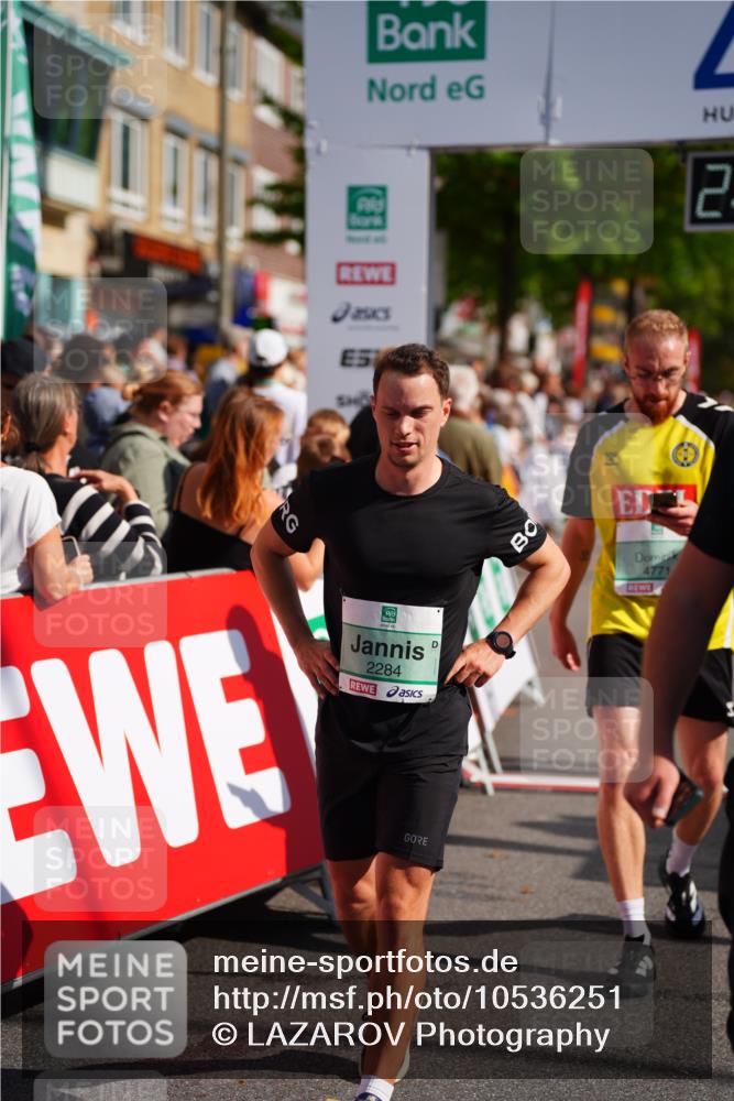 20.09.2026 - PSD Bank Halbmarathon LAZAROV Photography http://msf.ph/oto/10536251 20.09.2026 12:17:39 Ziel 1603, 1731, 2236, 2284, 2391, 2795, 2901, 3233, 4051, 4088, 4771 meine-sportfotos.de