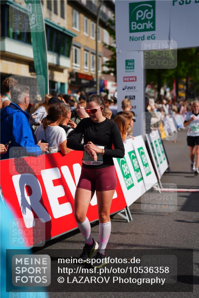 20.09.2026 - PSD Bank Halbmarathon LAZAROV Photography http://msf.ph/oto/10536358 20.09.2026 12:17:51 Ziel 1256, 2005, 2555, 3086, 3162, 3347, 3502, 3703, 3794, 3905, 4051, 4258 meine-sportfotos.de