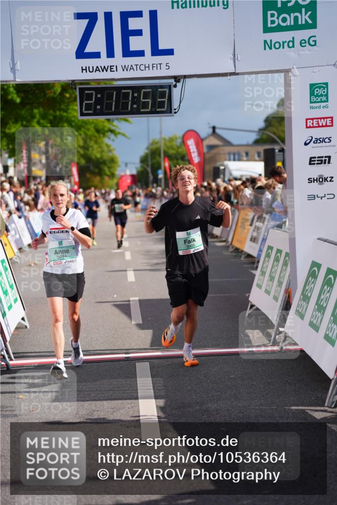 20.09.2026 - PSD Bank Halbmarathon LAZAROV Photography http://msf.ph/oto/10536364 20.09.2026 12:17:52 Ziel 1256, 2005, 2555, 3086, 3162, 3347, 3502, 3703, 3794, 3905, 4258 meine-sportfotos.de