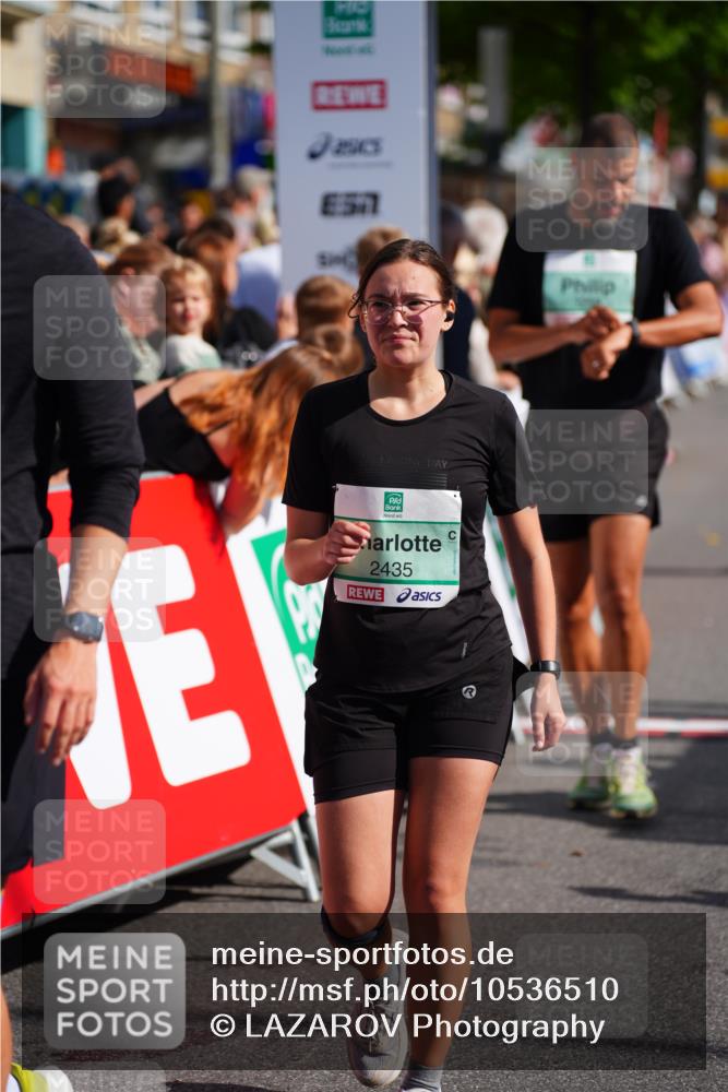 20.09.2026 - PSD Bank Halbmarathon LAZAROV Photography http://msf.ph/oto/10536510 20.09.2026 12:18:09 Ziel 2435, 2653, 3258, 4082, 4171, 4300, 4582 meine-sportfotos.de