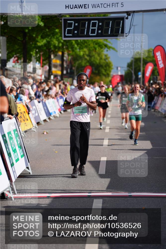 20.09.2026 - PSD Bank Halbmarathon LAZAROV Photography http://msf.ph/oto/10536526 20.09.2026 12:18:10 Ziel 2435, 2653, 3258, 3463, 4082, 4171, 4300, 4582 meine-sportfotos.de