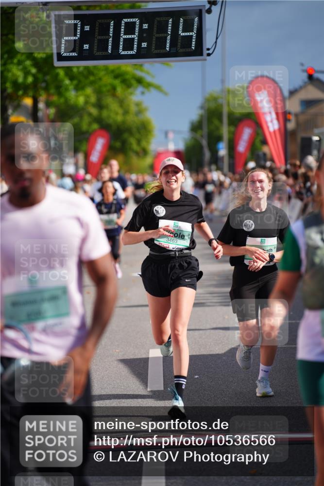 20.09.2026 - PSD Bank Halbmarathon LAZAROV Photography http://msf.ph/oto/10536566 20.09.2026 12:18:14 Ziel 2435, 2653, 3258, 3331, 3361, 3463, 4171, 4300, 4582 meine-sportfotos.de